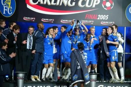 Chelsea players lift the Carling Cup