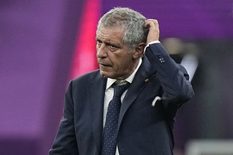 Ο προπονητής της Πορτογαλίας, Φερνάντο Σάντος, σε στιγμιότυπο κόντρα στην Ελβετία για τη φάση των 16 του Παγκοσμίου Κυπέλλου 2022 στο "Λουσαΐλ", Λουσαΐλ | Τρίτη 6 Δεκεμβρίου 2022
