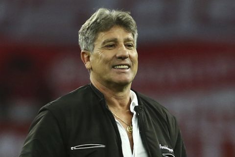 Ο προπονητής της Γκρέμιο, Ρενάτο Γκαούτσο, σε στιγμιότυπο της αναμέτρησης με την Ιντερνασιονάλ για το Copa Libertadores 2020, Πόρτο Αλέγκρε | Τετάρτη 23 Σεπτεμβρίου 2020