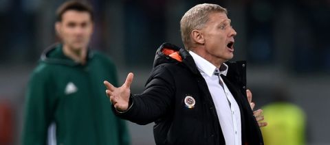 "Sparta Prague head coach Zdenek Scasny reacts during the round of 16, second leg UEFA Europa League football match Lazio vs Sparta Prague on March 17, 2016 at the Olympic stadium in Rome. / AFP / ALBERTO PIZZOLI        (Photo credit should read ALBERTO PIZZOLI/AFP/Getty Images)"