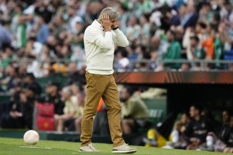 Betis' head coach Manuel Pellegrini reacts during the Europa League round of 16 second leg soccer match between Real Betis and Manchester United at the Benito Villamarin stadium in Seville, Spain, Thursday, March 16, 2023. (AP Photo/Jose Breton)