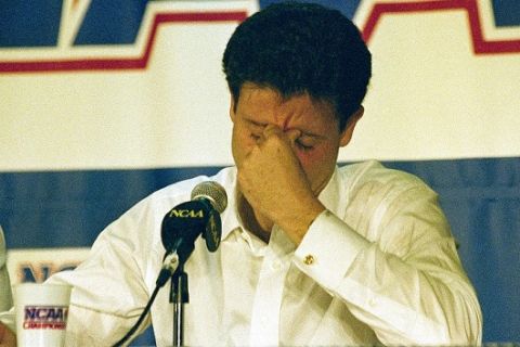 Απίστευτο: Πριν από 27 χρόνια ο Πιτίνο έχασε τον τελικό του NCAA με το σουτ του Λέτνερ!