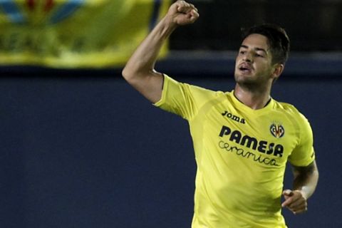 Villarreal's Pato celebrates after scoring against Zurich during an Europa League, Group L soccer match between Villarreal and Zurich, at the Madrigal stadium in Villarreal, Spain, Thursday, Sept. 15, 2016. (AP Photo/Alberto Saiz)