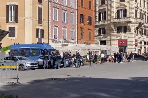 Ρόμα - Μπράιτον: Δύο οπαδοί των "γλάρων" μαχαιρώθηκαν από συμμορία στη Ρώμη