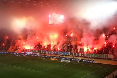 Οι οπαδοί της ΑΕΚ στην OPAP Arena στο ντέρμπι με τον Παναθηναϊκό