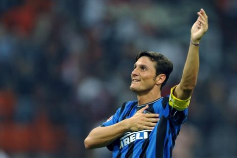 Inter Milan's Argentinian defender Javier Aldemar Zanetti celebrates at the end of their Serie A football match AC Milan vs Inter Milan at San Siro Stadium in Milan on August 29, 2009. Inter Milan's won 4-0. AFP PHOTO / GIUSEPPE CACACE (Photo credit should read GIUSEPPE CACACE/AFP/Getty Images)