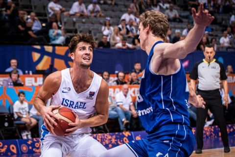 EuroBasket 2022, Ισραήλ - Φινλανδία 89-87: Ο Αβντίγια νίκησε τον Μάρκανεν σε συγκλονιστική μάχη που κρίθηκε στην παράταση