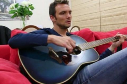 Σόλο κιθάρα από τον Γκουστάβο Μαντούκα!