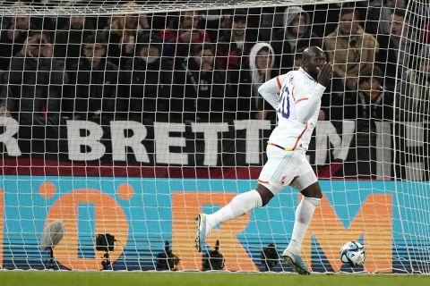 Ο Ρομέλου Λουκάκου του Βελγίου πανηγυρίζει γκολ που σημείωσε κόντρα στη Γερμανία σε φιλικό στο "Ράιν Ένεργκι Στάντιον", Κολωνία | Τρίτη 28 Μαρτίου 2023