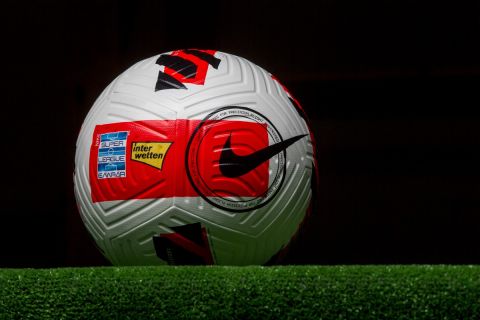 Super League Interwetten: Η μπάλα του νέου πρωταθλήματος