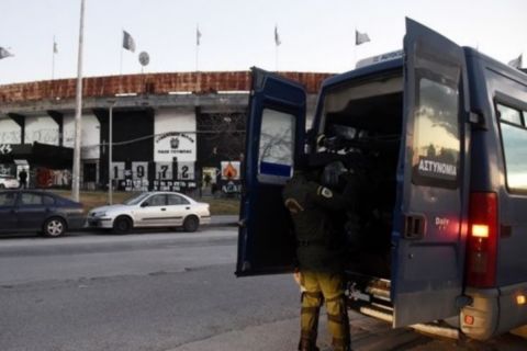 Επιχείρηση της αστυνομίας σε συνδέσμους οπαδών στη Θεσσαλονίκη