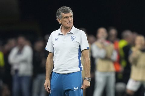 Ο προπονητής της Σεβίλλης Χοσέ Λουίς Μεντιλίμπαρ κατά τη διάρκεια του τελικού του Europa League απέναντι στην Ρόμα | 31 Μαΐου 2023