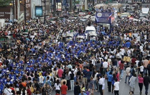 "Πάρτι" διαρκείας στην Ταϊλάνδη για την Λέστερ