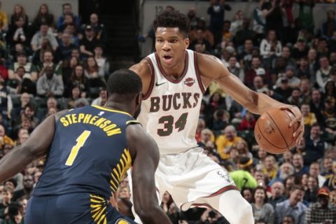 INDIANAPOLIS, IN - MARCH 5: Giannis Antetokounmpo #34 of the Milwaukee Bucks handles the ball against the Indiana Pacers on March 5, 2018 at Bankers Life Fieldhouse in Indianapolis, Indiana. NOTE TO USER: User expressly acknowledges and agrees that, by downloading and or using this Photograph, user is consenting to the terms and conditions of the Getty Images License Agreement. Mandatory Copyright Notice: Copyright 2018 NBAE (Photo by Ron Hoskins/NBAE via Getty Images)