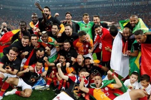 Γαλατάσαραϊ - Μπασακσεχίρ 2-1: Πρωταθλητής και στην Τουρκία ο Μήτρογλου