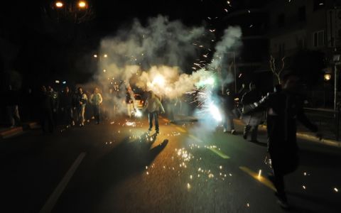 Εικόνες από το συλλαλητήριο και την άδεια Λεωφόρο