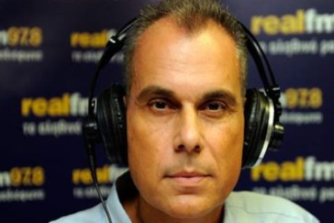 Τέλος από τον "Real FM" ο Νίκος Στραβελάκης