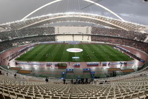 Εικόνα από την εξέδρα του ΟΑΚΑ στον τελικό Κυπέλλου ανάμεσα στον Παναθηναϊκό και τον ΠΑΟΚ το 2014