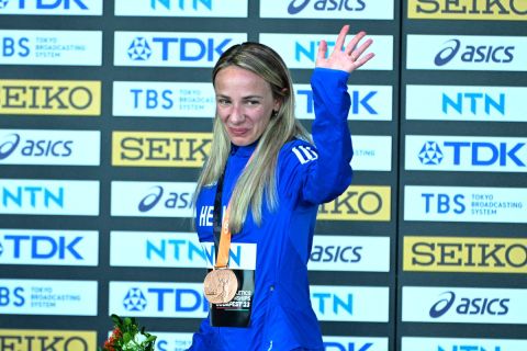 Η Αντιγόνη Ντρισμπιώτη με το χάλκινο μετάλλιο στα 35.000μ. βάδην γυναικών στο Παγκόσμιο Πρωτάθλημα ανοιχτού στίβου, Βουδαπέστη | Πέμπτη 24 Αυγούστου 2023