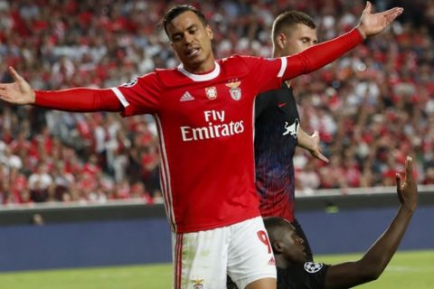 Benfica's Raul de Tomas reacts during the Champions League group G soccer match between Benfica and Leipzig at the Luz stadium in Lisbon, Tuesday, Sept. 17, 2019. (AP Photo/Armando Franca)