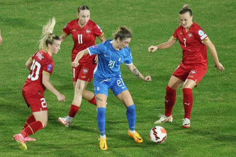 Φάση από την αναμέτρηση της Εθνικής γυναικών με αντίπαλο την Σερβία για το Womans Nations League