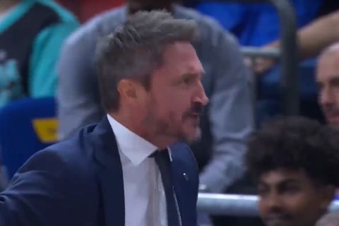EuroBasket 2022, Σερβία - Ιταλία: Ο Τζανμάρκο Ποτσέκο εξερράγη και πήρε τεχνική ποινή μόλις στο 4' του αγώνα