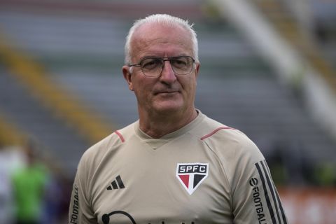 Ο προπονητής της Σάο Πάουλο, Ντοριβάλ Ζούνιορ
