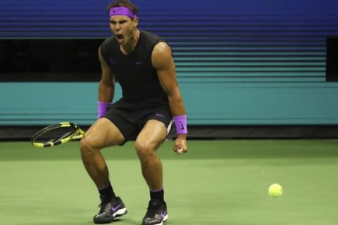 El español Rafael Nadal tras ganar el primer set ante el italiano Matteo Berrettini en las semifinales del US Open, el viernes 6 de septiembre de 2019, en Nueva York. (AP Foto/Kevin Hagen)