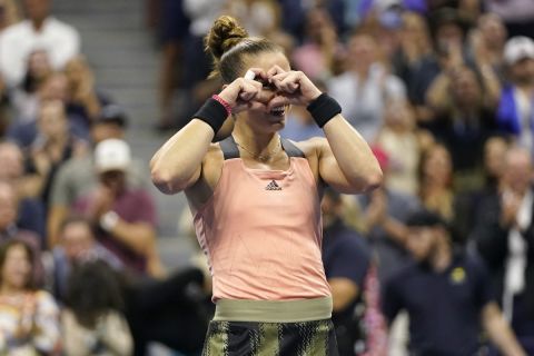 Η Μαρία Σάκκαρη μετά τον αγώνα με την Καρολίνα Πλίσκοβα στα προημιτελικά US Open