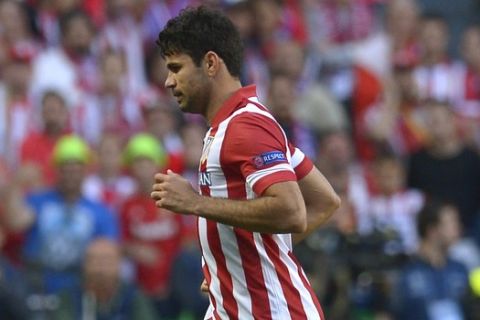 Atletico's Diego Costa runs, during the Champions League final soccer match between Atletico Madrid and Real Madrid, at the Luz stadium, in Lisbon, Portugal, Saturday, May 24, 2014. (AP Photo/Manu Fernandez)