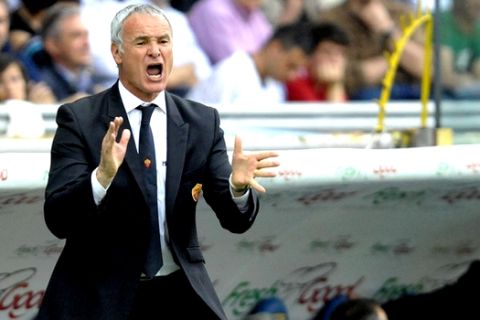 AS Roma coach Claudio Ranieri gestures during a serie A soccer match between Parma and AS Roma, at Tardini in Parma, Italy, Saturday, May 1, 2010.  (AP Photo/Luigi Vasini)