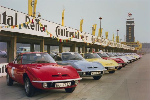 Dream cars: World premiere of the Opel GT for journalists held at the Hockenheimring in 1968. 