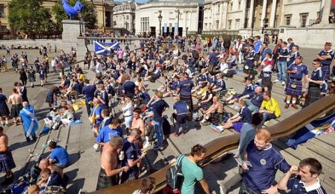 Κατάληψη στο Λονδίνο από 20.000 Σκωτσέζους