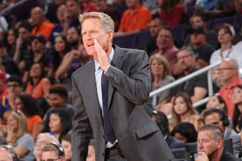 PHOENIX, AZ - OCTOBER 30: Steve Kerr of the Golden State Warriors calls out to his team during the game against the Phoenix Suns on October 30, 2016 at Talking Stick Resort Arena in Phoenix, Arizona. NOTE TO USER: User expressly acknowledges and agrees that, by downloading and or using this photograph, user is consenting to the terms and conditions of Getty Images License Agreement. Mandatory Copyright Notice: Copyright 2016 NBAE (Photo by Noah Graham/NBAE via Getty Images)