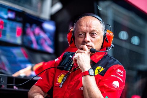 Βασέρ: "Η Ferrari χρειάζεται ψυχραιμία, μπορεί να κλείσει το χάσμα από τη Red Bull"
