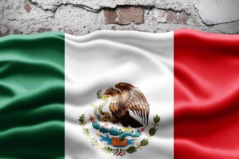 Ερυθρόλευκο μήνυμα στήριξης στον λαό του Μεξικού 