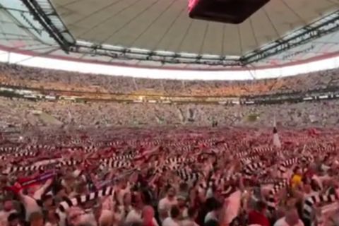 Οπαδοί της Άιντραχτ γέμισαν το γήπεδο των αετών για να δουν από γιγαντοοθόνη τον τελικό του Europa