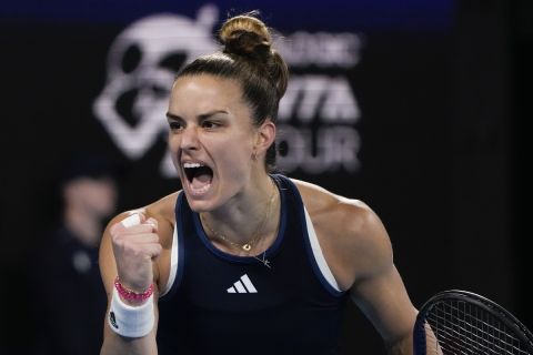 Maria Sakkari of Greece reacts after winning a point against Italy's Martina Trevisan during their semifinal match at the United Cup tennis event in Sydney, Australia, Friday, Jan. 6, 2023. (AP Photo/Mark Baker)