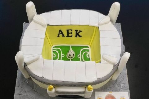 Η τούρτα της ΑΕΚ για τα γενέθλια του Δημήτρη Μελισσανίδη