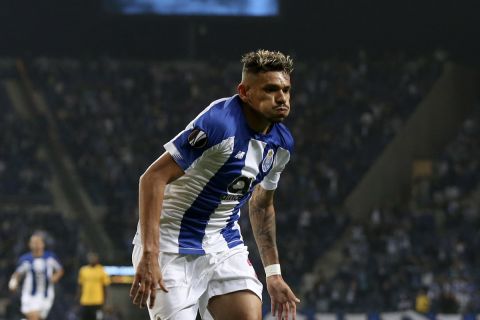 Ο Τικίνιο πανηγυρίζει γκολ του στο Πόρτο - Γιουνγκ Μπόις στο Europa League.