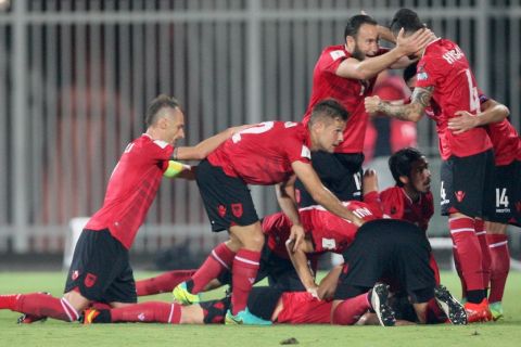 Albania's players celebrate after scoring a goal during the World Cup 2018 qualifier football match Albania vs Macedonia in Loro Borici stadium in the city of Shkoder on September 5, 2016.   / AFP / GENT SHKULLAKU        (Photo credit should read GENT SHKULLAKU/AFP/Getty Images)