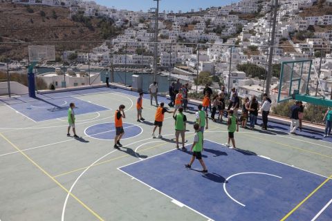 Το Ίδρυμα "Παύλος Γιαννακόπουλος" ανακαίνισε το ανοιχτό γήπεδο της Αστυπάλαιας