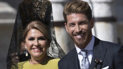Real Madrid defender Sergio Ramos arrives with his mother Paqui Garcia at Seville's cathedral on Saturday, Jun 15, 2019, ahead of his weeding with model and presenter Pilar Rubio in Seville, Spain. (AP Photo/Antonio Pizarro)