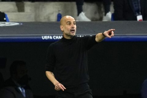 Ο προπονητής της Μάντσεστερ Σίτι, Πεπ Γκουαρδιόλα, σε στιγμιότυπο της αναμέτρησης με τη Ρεάλ για τα ημιτελικά του Champions League 2021-2022 στο "Σαντιάγο Μπερναμπέου", Μαδρίτη | Τετάρτη 4 Μαΐου 2022