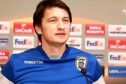 Ίβιτς: "Ο Αθανασιάδης παραμένει παίκτης του ΠΑΟΚ και αρχηγός"