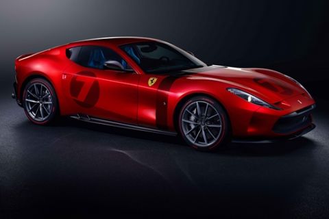 Μια Ferrari, παραγγελιά…