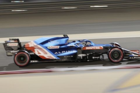 Ο Φερνάντο Αλόνσο στο Grand Prix του Μπαχρέιν στον πρώτο αγώνα της σεζόν στην Formula 1.