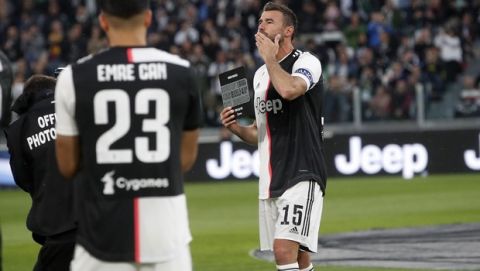 Juventus' Andrea Barzagli stands prior to the start of the Serie A soccer match between Juventus and Atalanta at the Allianz stadium, in Turin, Italy, Friday, May 19, 2019. (AP Photo/Antonio Calanni)