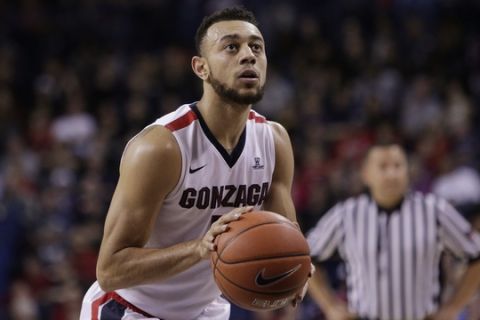 Gonzaga guard Nigel Williams-Goss shoots a free throw during the first half of an NCAA college basketball game against San Francisco in Spokane, Wash., Thursday, Feb. 16, 2017. (AP Photo/Young Kwak)