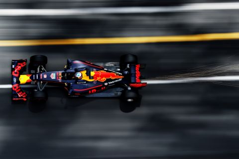 MONTE-CARLO, MONACO - MAY 26: Daniel Ricciardo of Australia driving the (3) Red Bull Racing Red Bull-TAG Heuer RB12 TAG Heuer on track during practice for the Monaco Formula One Grand Prix at Circuit de Monaco on May 26, 2016 in Monte-Carlo, Monaco.  (Photo by Mark Thompson/Getty Images)
